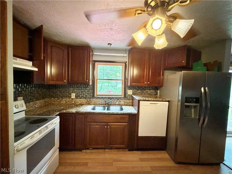 3948 Carson Salt Springs Road, Newton Falls, OH 44444 Photo 5