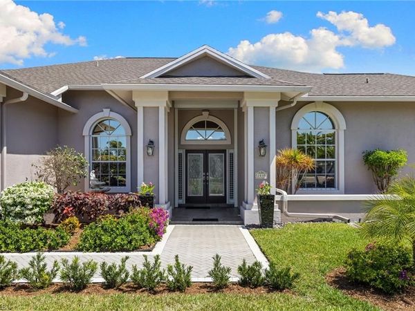 2035 Castle Garden LN , NAPLES, FL 34110