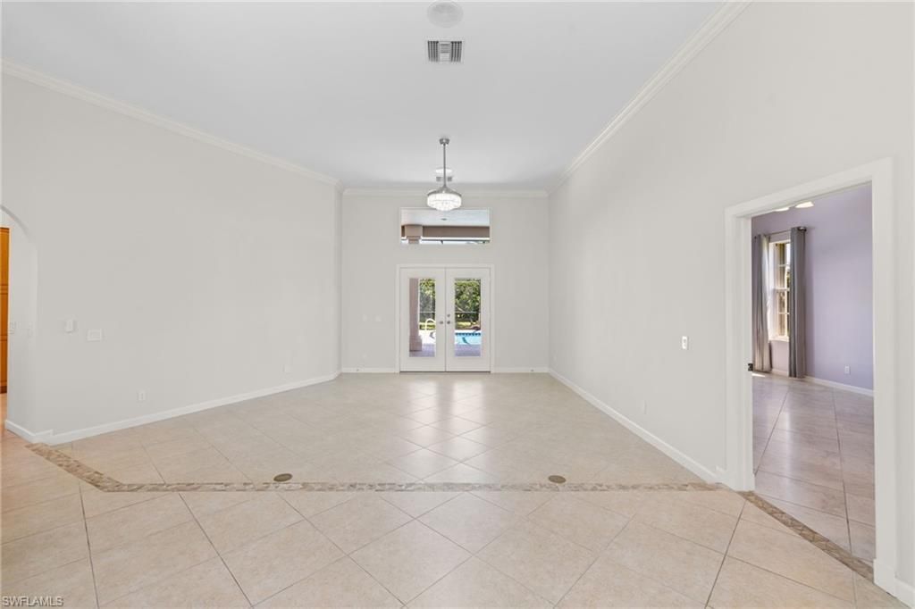 2035 Castle Garden Ln, Naples, FL 34110 Photo