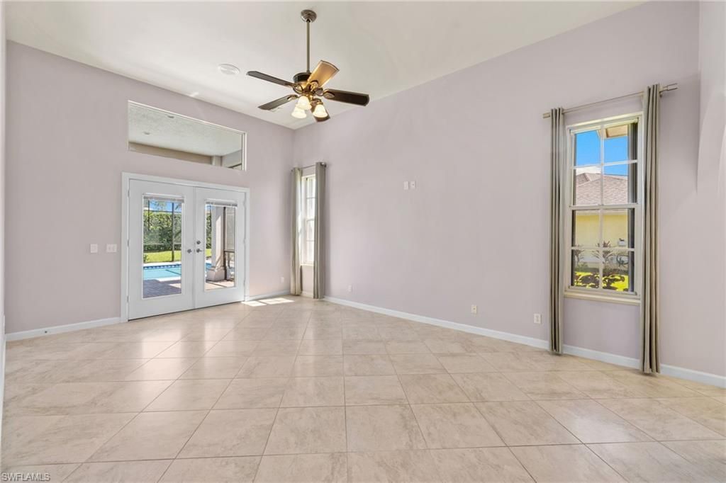 2035 Castle Garden Ln, Naples, FL 34110 Photo