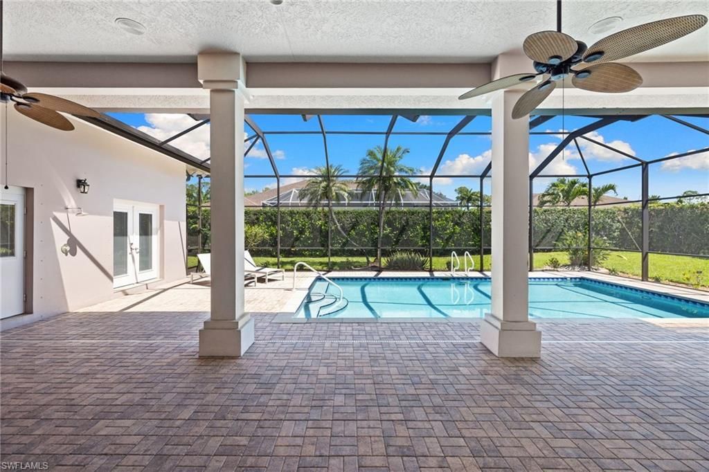 2035 Castle Garden Ln, Naples, FL 34110 Photo