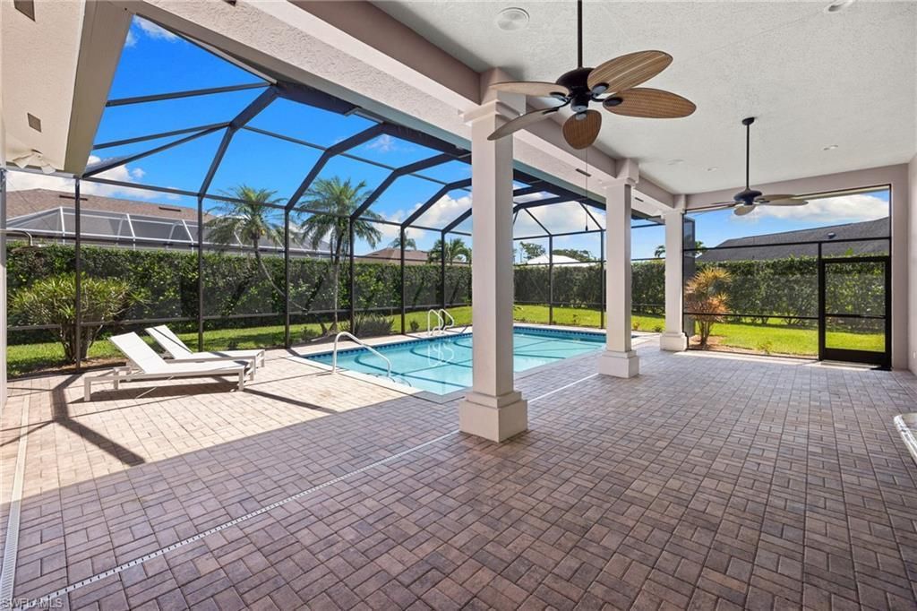 2035 Castle Garden Ln, Naples, FL 34110 Photo
