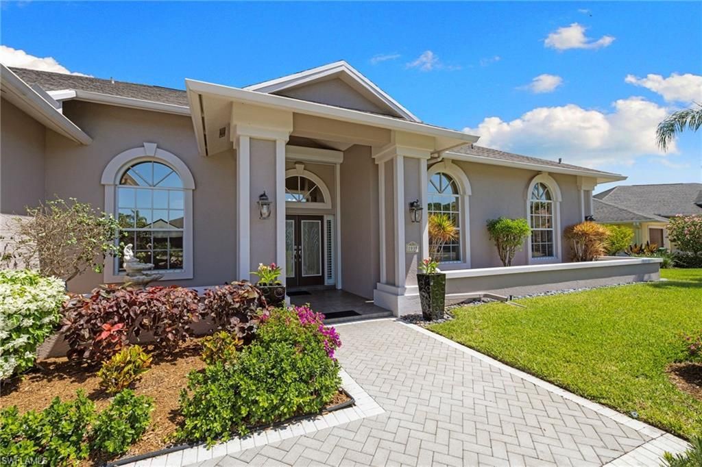 2035 Castle Garden Ln, Naples, FL 34110 Photo