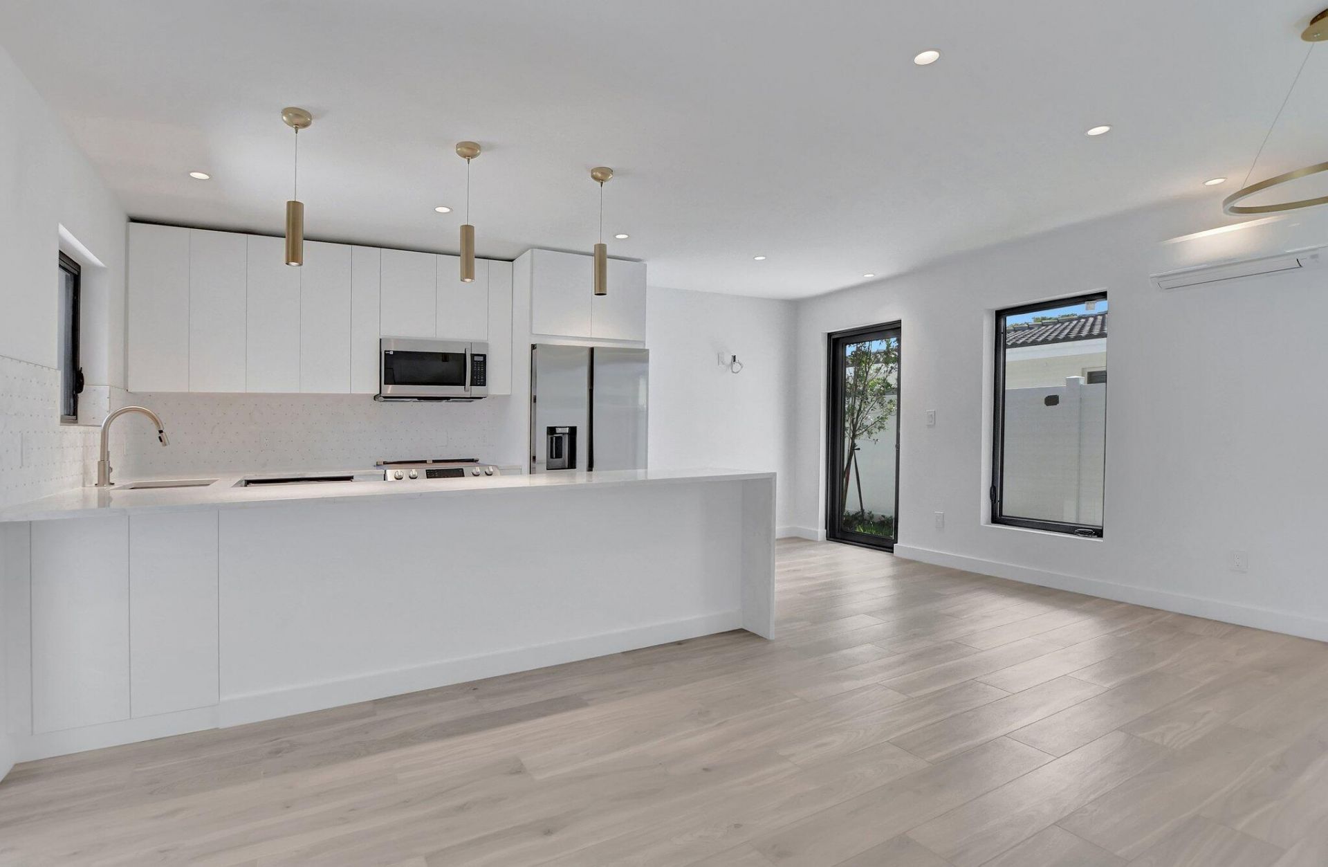 1361 SE 4th Street, Deerfield Beach, FL 33441 Photo