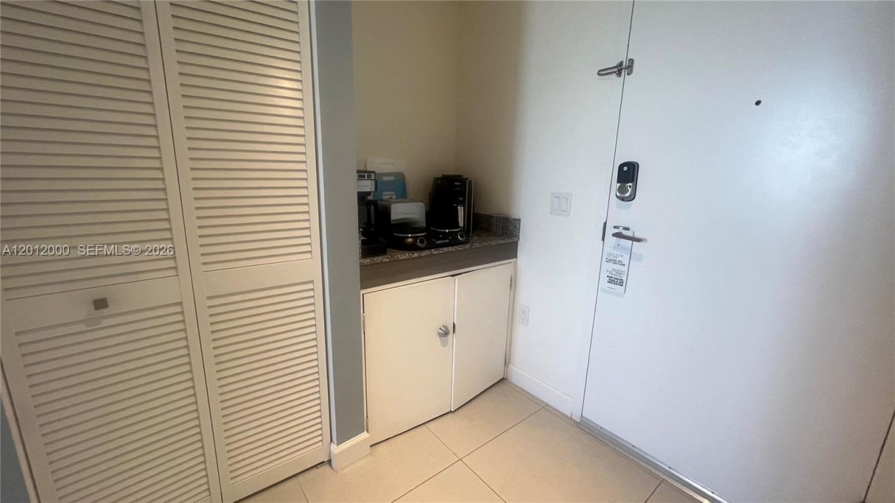 5350 NW 84th Ave , Unit 1605, Doral, FL 33166 Photo