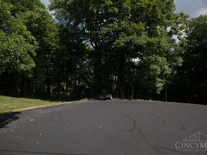 5910 Cherokee Drive, Madeira, OH 45243 Photo 17