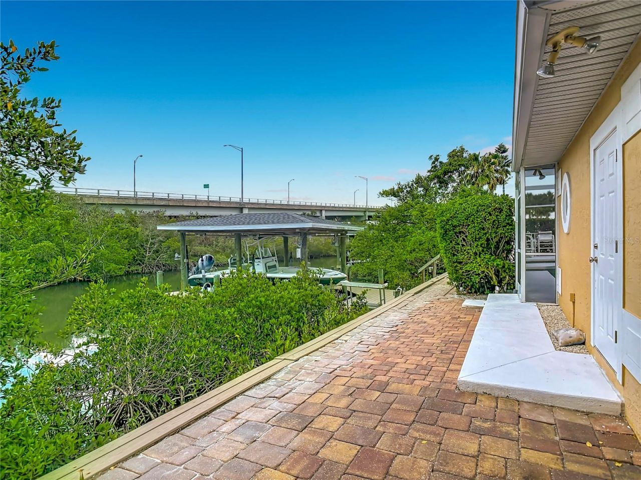 21 Richmond Dr, New Smyrna Beach, FL 32169 Photo