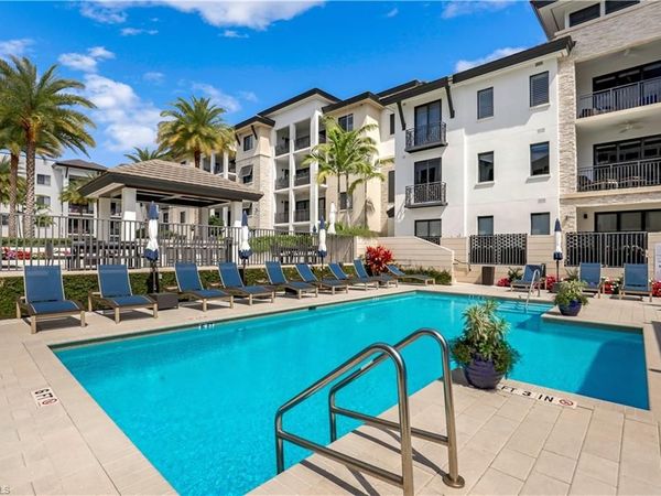 1035 3rd AVE S, Unit 215, NAPLES, FL 34102
