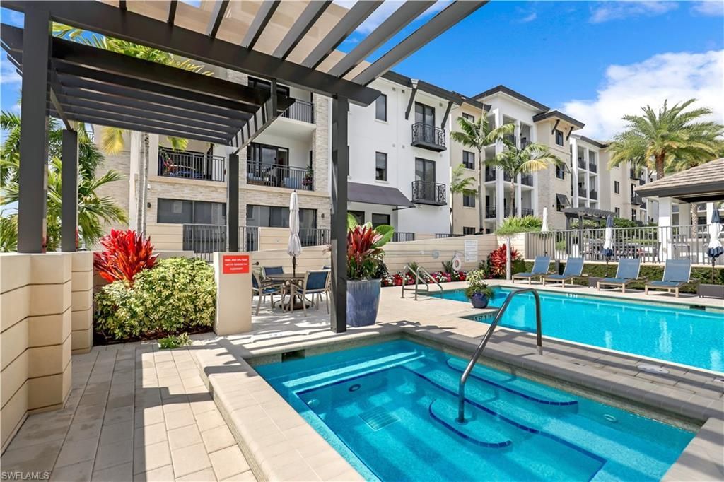 1035 3rd Ave S, Unit 215, Naples, FL 34102 Photo