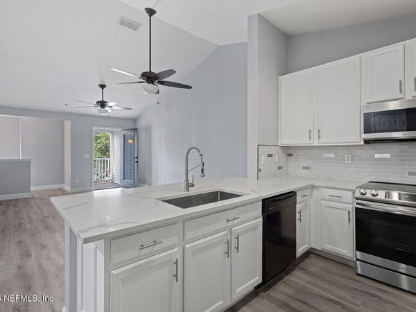 575 OAKLEAF PLANTATION Parkway, Unit 1310, Orange Park, FL 32065