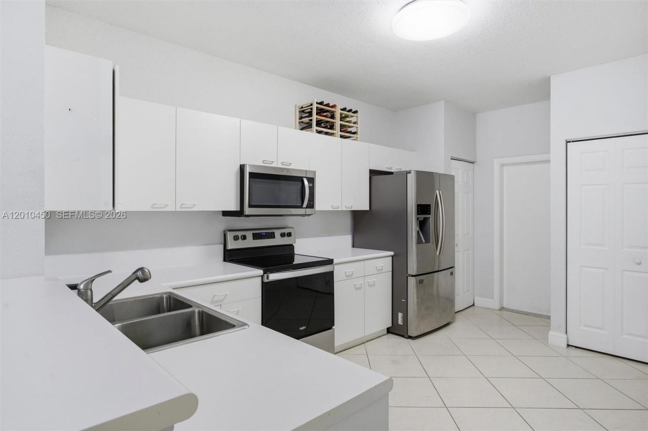 2132 Bahia Ln, Weston, FL 33327 Photo