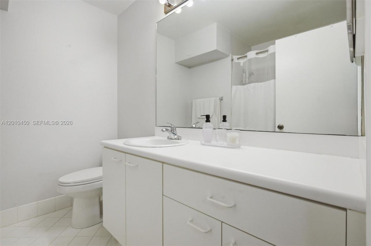 2132 Bahia Ln, Weston, FL 33327 Photo