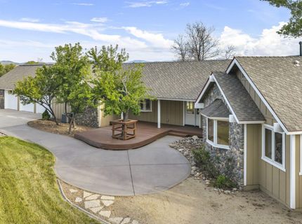 1097 Meadowlark Circle, Gardnerville, NV 89460 Photo