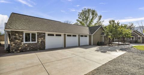 1097 Meadowlark Circle, Gardnerville, NV 89460 Photo