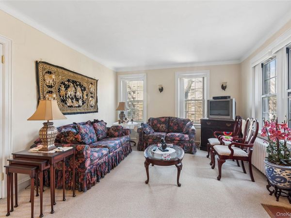 150 Burns Street , Unit 3F, Forest Hills, NY 11375