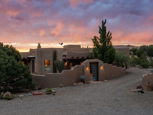 10 Calle Final, Placitas, NM 87043