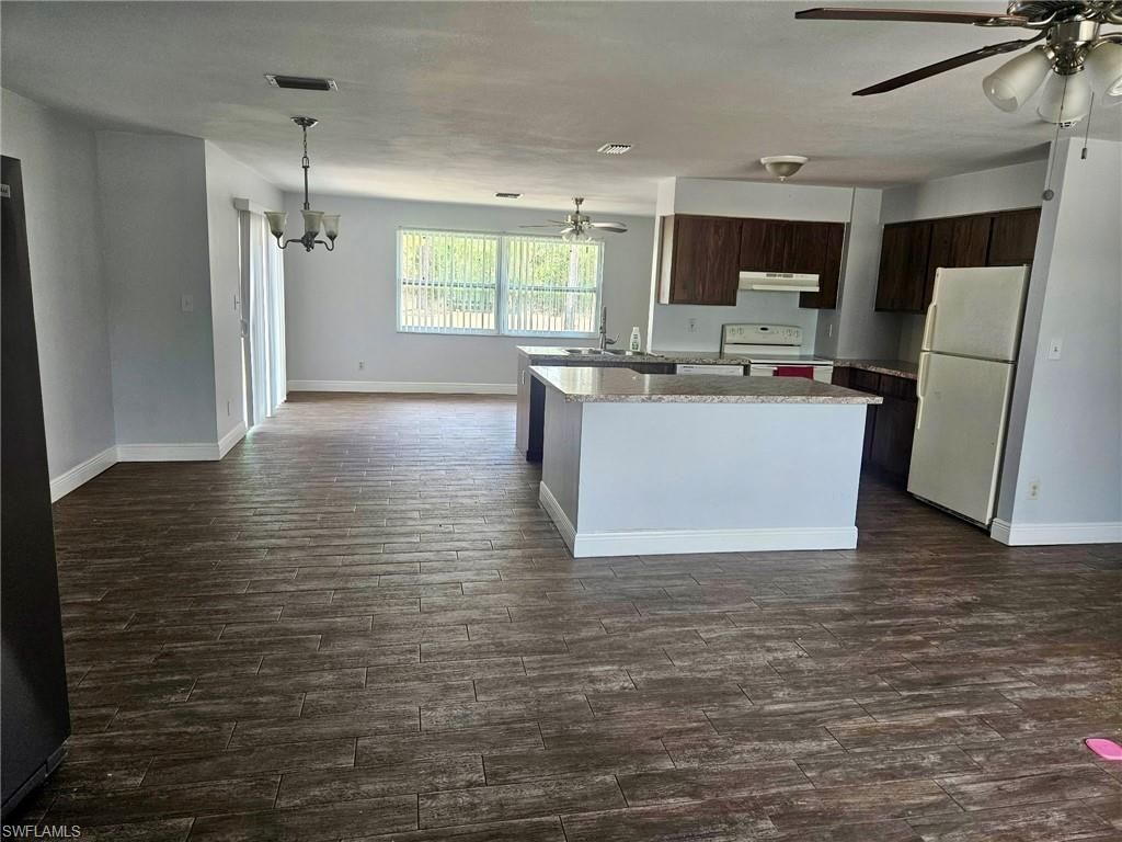 808 Greenwood Ave , Lehigh Acres, FL 33972 Photo