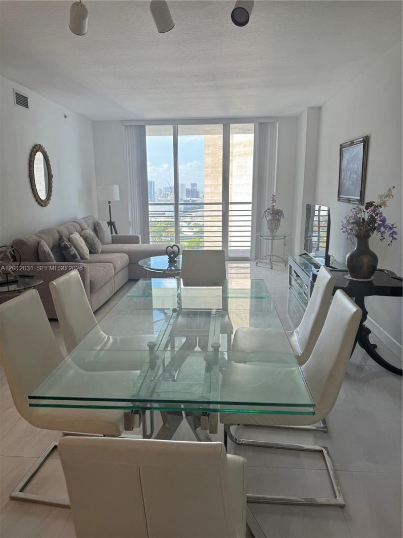 335 S Biscayne Blvd, Unit 2900, Miami, FL 33131 Photo