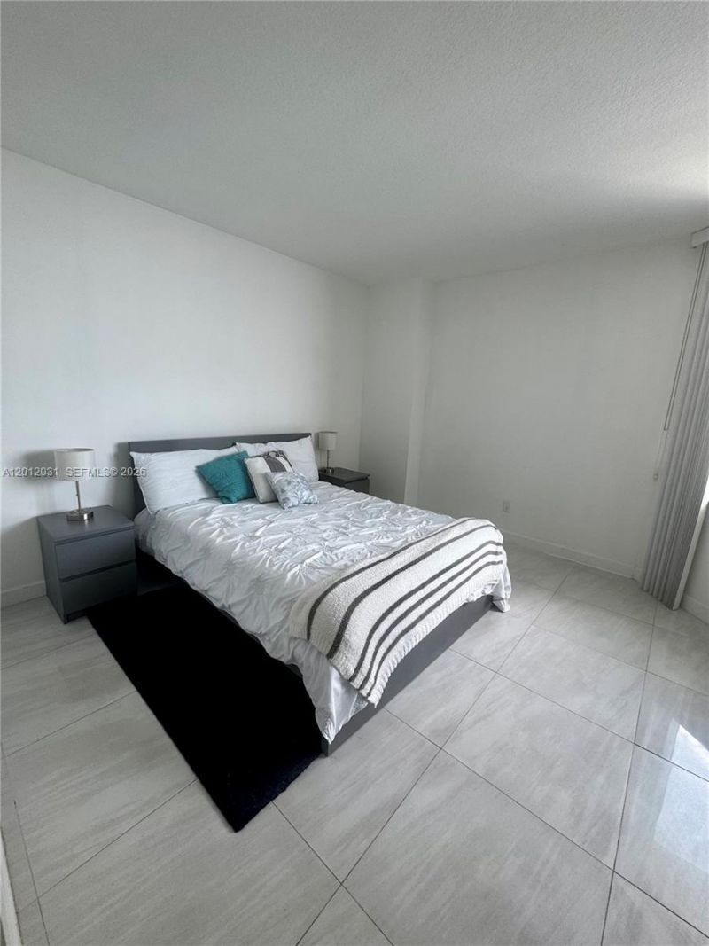 335 S Biscayne Blvd, Unit 2900, Miami, FL 33131 Photo