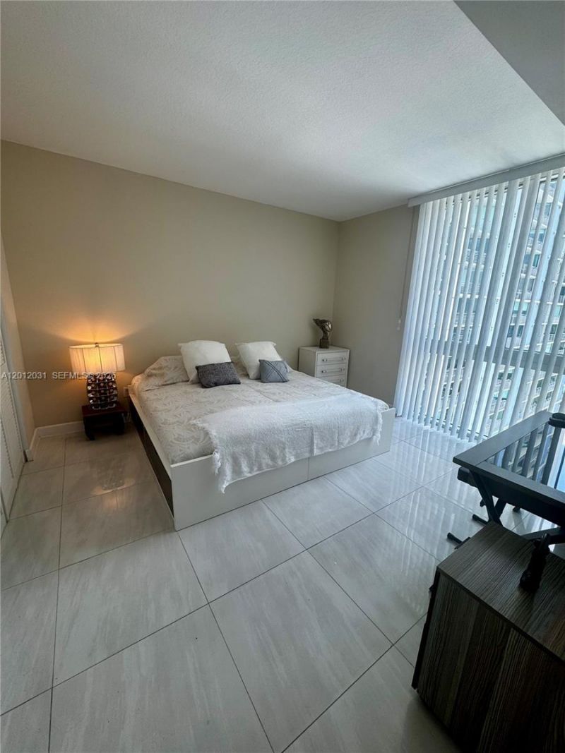 335 S Biscayne Blvd, Unit 2900, Miami, FL 33131 Photo