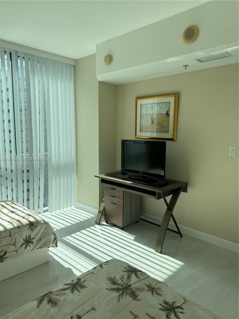 335 S Biscayne Blvd, Unit 2900, Miami, FL 33131 Photo
