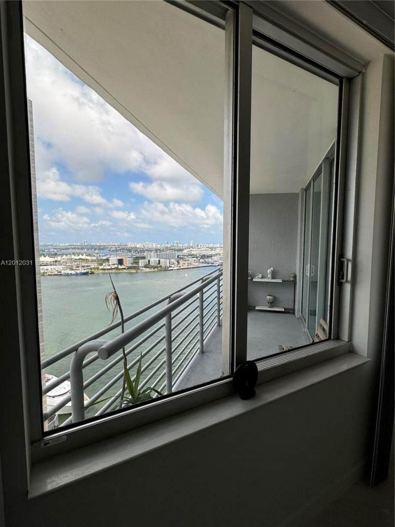 335 S Biscayne Blvd, Unit 2900, Miami, FL 33131 Photo