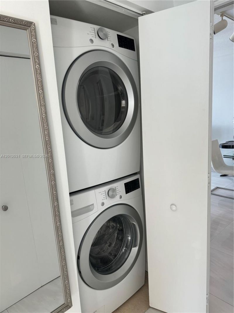 335 S Biscayne Blvd, Unit 2900, Miami, FL 33131 Photo