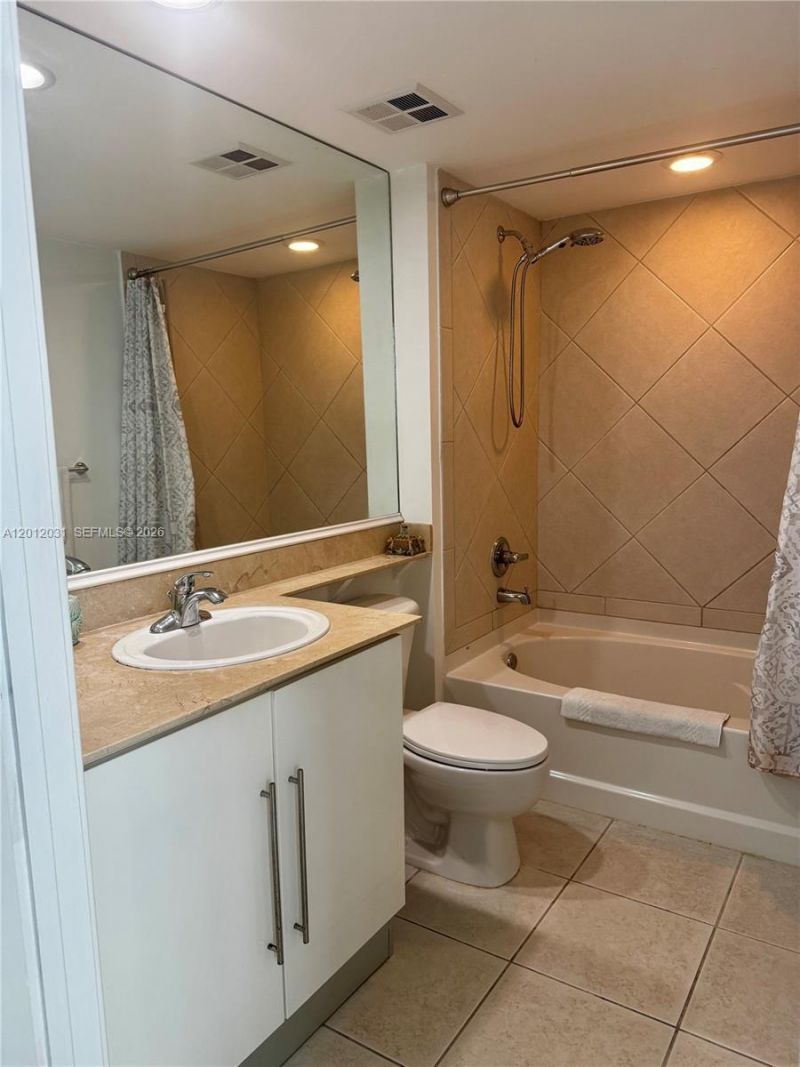 335 S Biscayne Blvd, Unit 2900, Miami, FL 33131 Photo