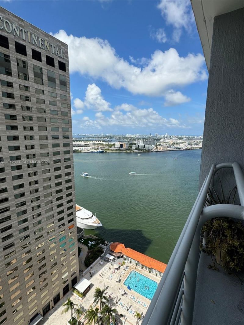 335 S Biscayne Blvd, Unit 2900, Miami, FL 33131 Photo