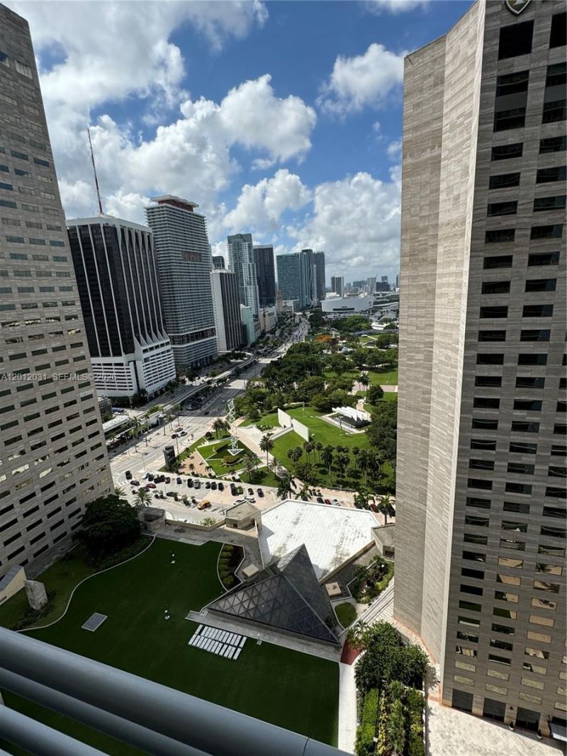 335 S Biscayne Blvd, Unit 2900, Miami, FL 33131 Photo