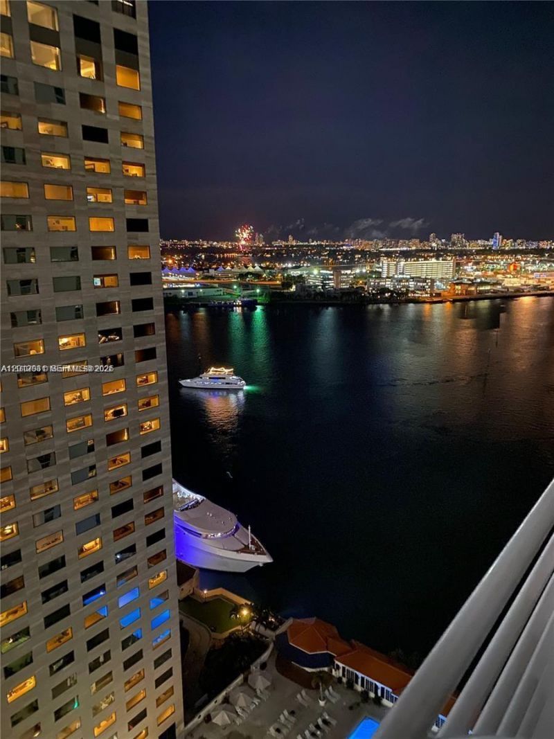 335 S Biscayne Blvd, Unit 2900, Miami, FL 33131 Photo