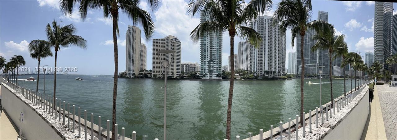 335 S Biscayne Blvd, Unit 2900, Miami, FL 33131 Photo