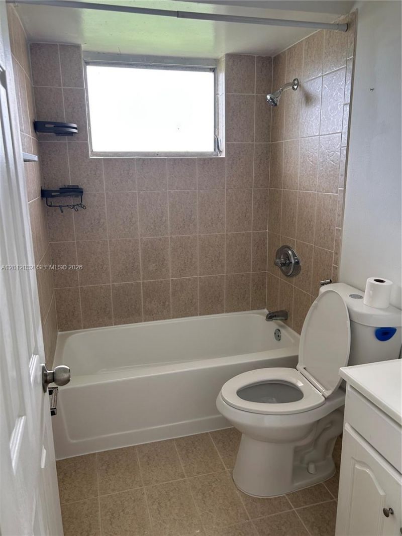9445 SW 76th St, Unit U6, Miami, FL 33173 Photo