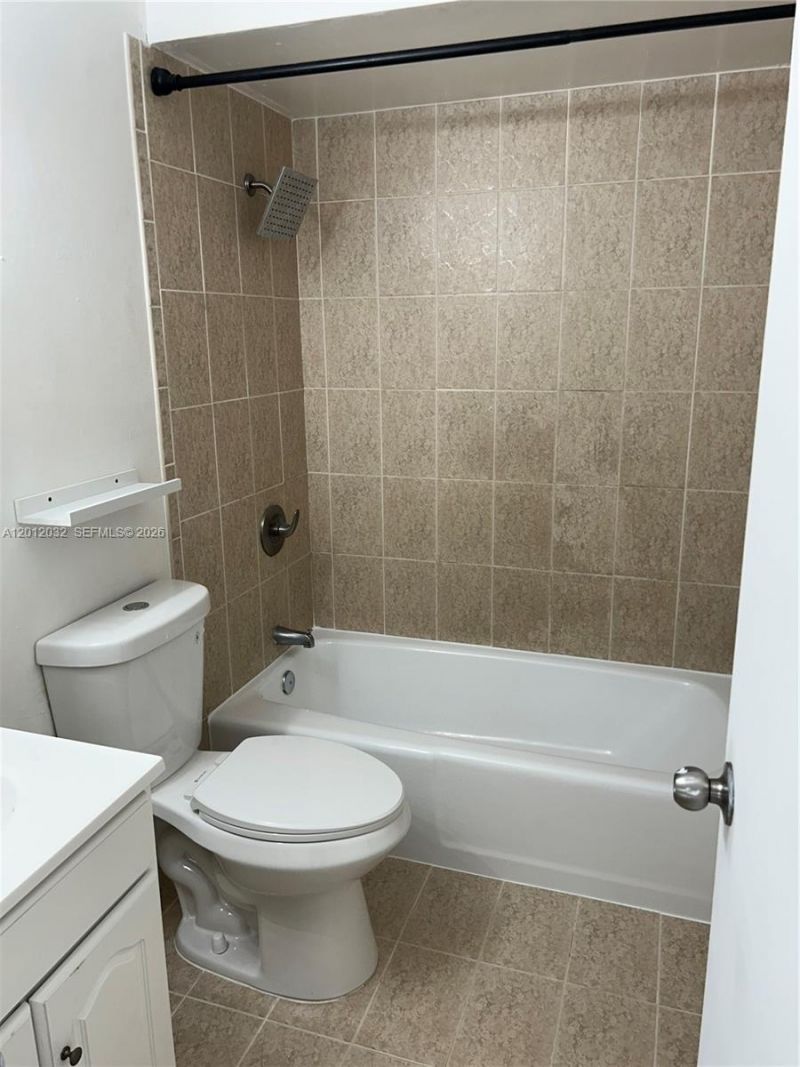 9445 SW 76th St, Unit U6, Miami, FL 33173 Photo
