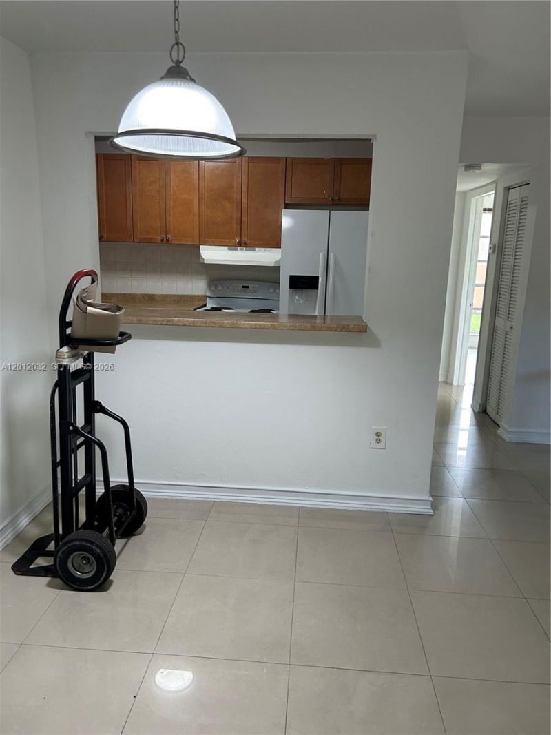 9445 SW 76th St, Unit U6, Miami, FL 33173 Photo