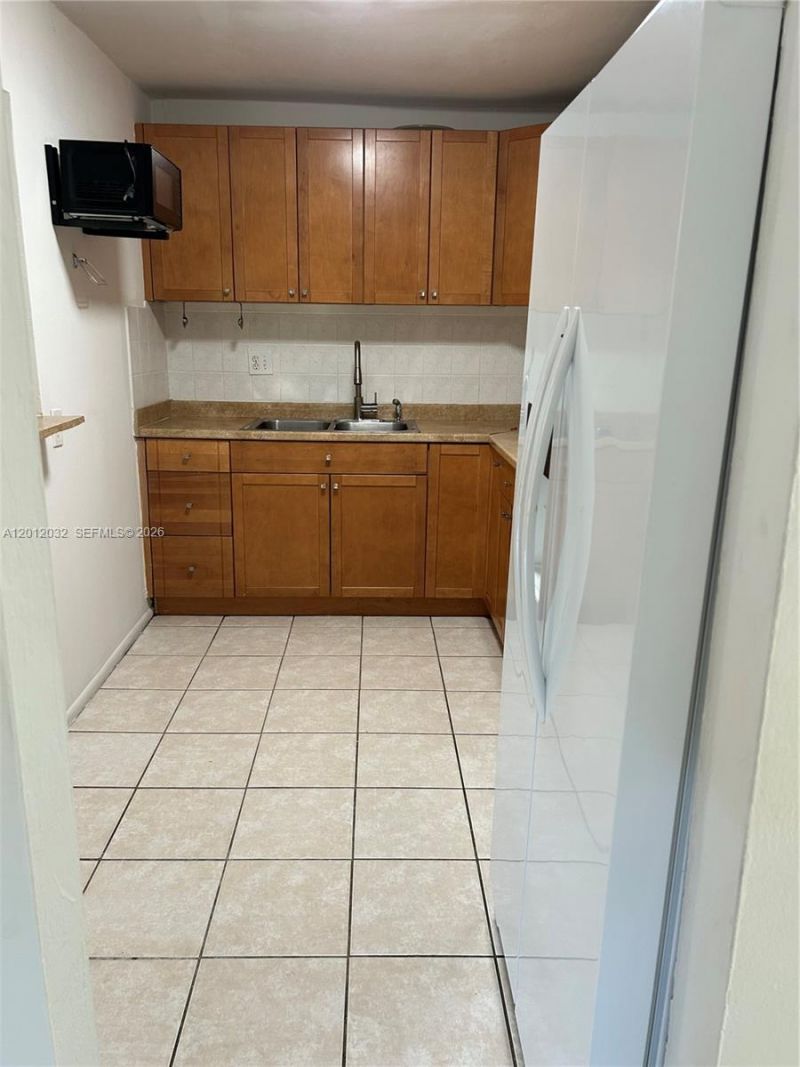 9445 SW 76th St, Unit U6, Miami, FL 33173 Photo