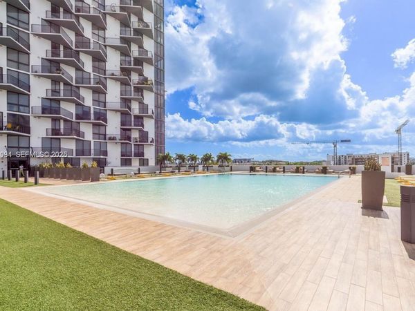 5300 Paseo Blvd , Unit 405, Doral, FL 33166