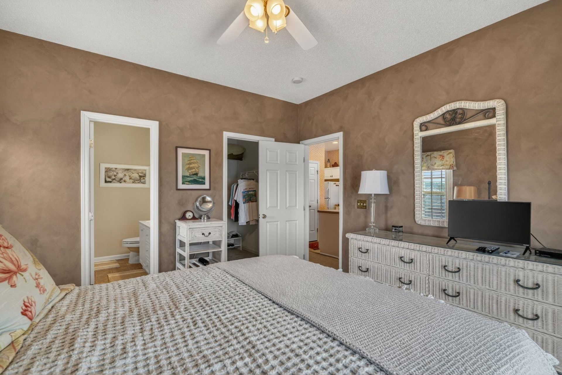 4609 Lightkeepers Way Photo 25