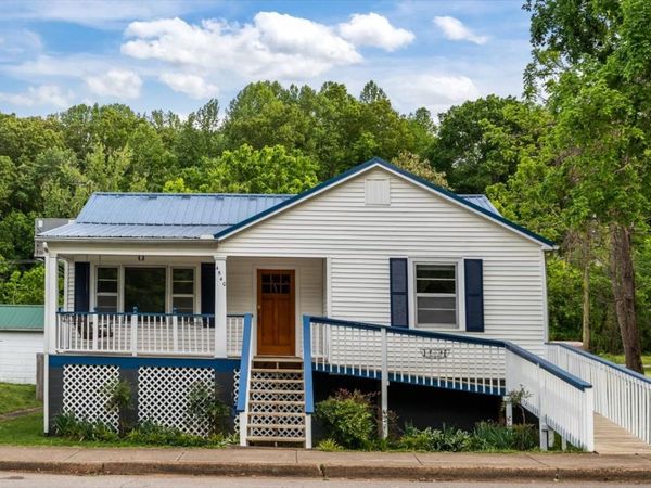 4540 W Main St , Erin, TN 37061