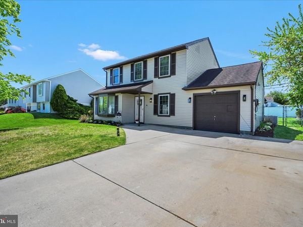 616 S OXFORD VALLEY ROAD, FAIRLESS HILLS, PA 19030