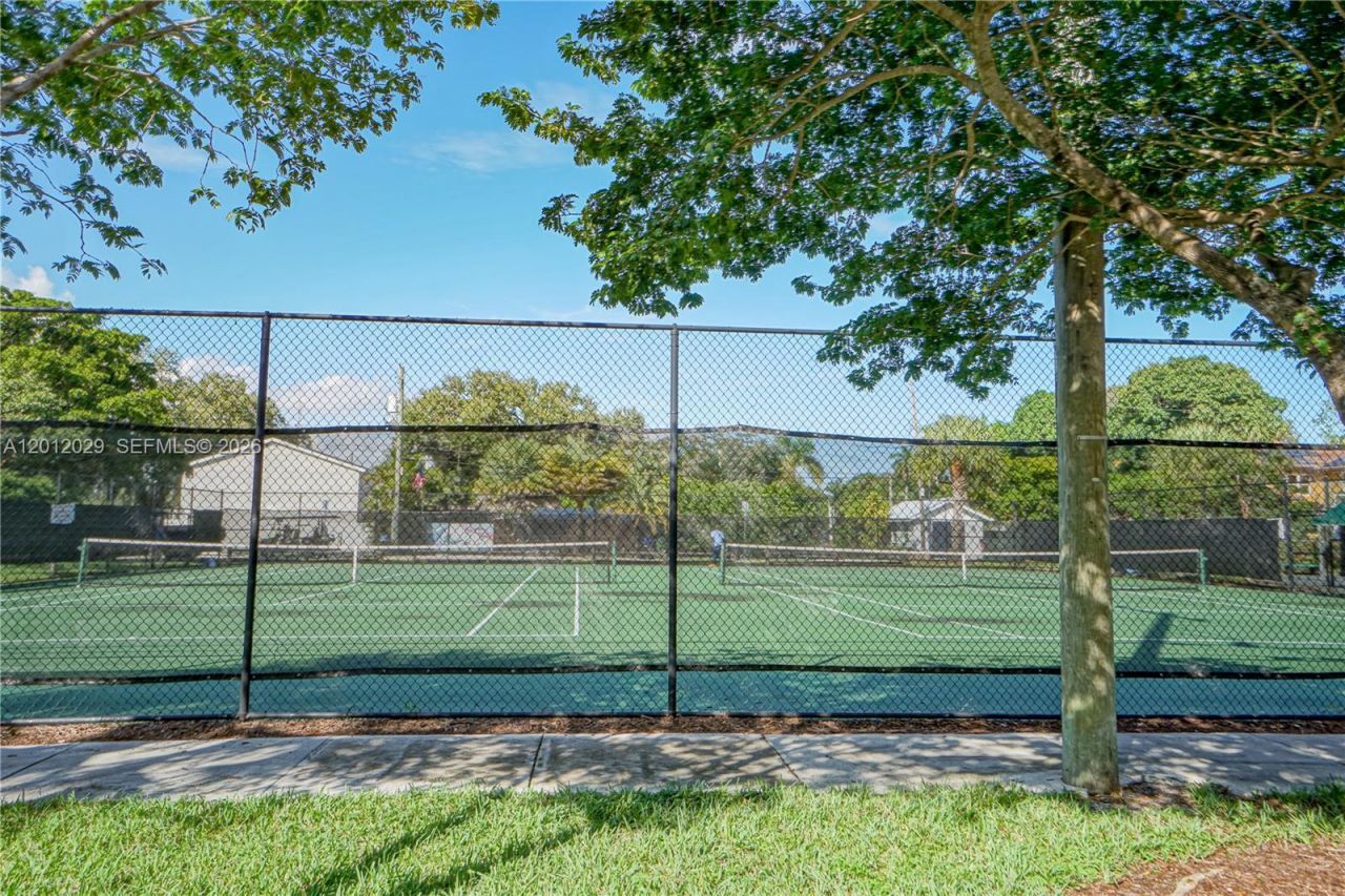619 SW 13th Ave, Unit 1, Fort Lauderdale, FL 33312 Photo