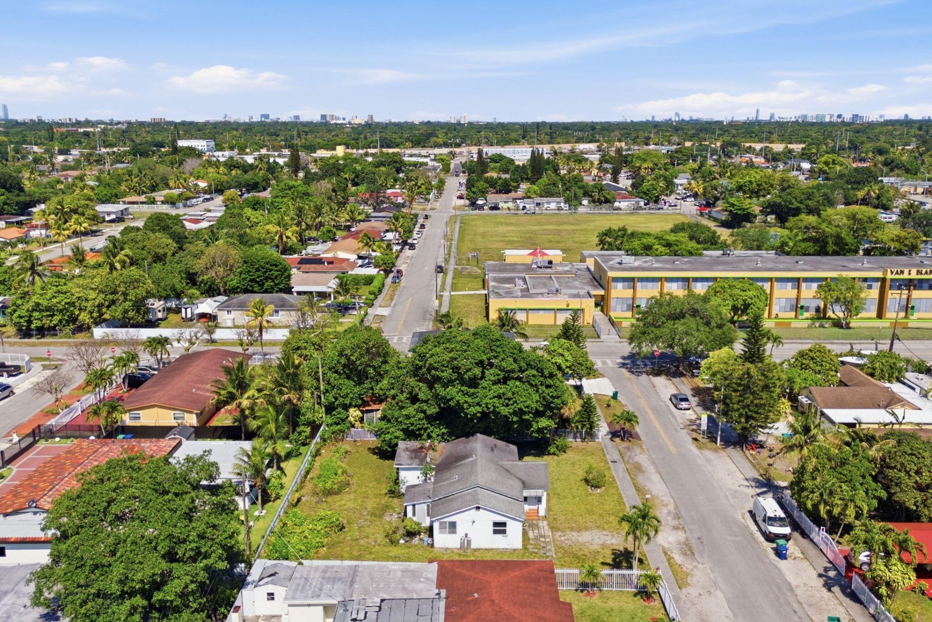 1129 NW 105th Street, Miami, FL 33150 Photo