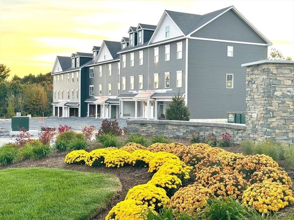 20 Elise Avenue, Unit 10, Londonderry, NH 03053