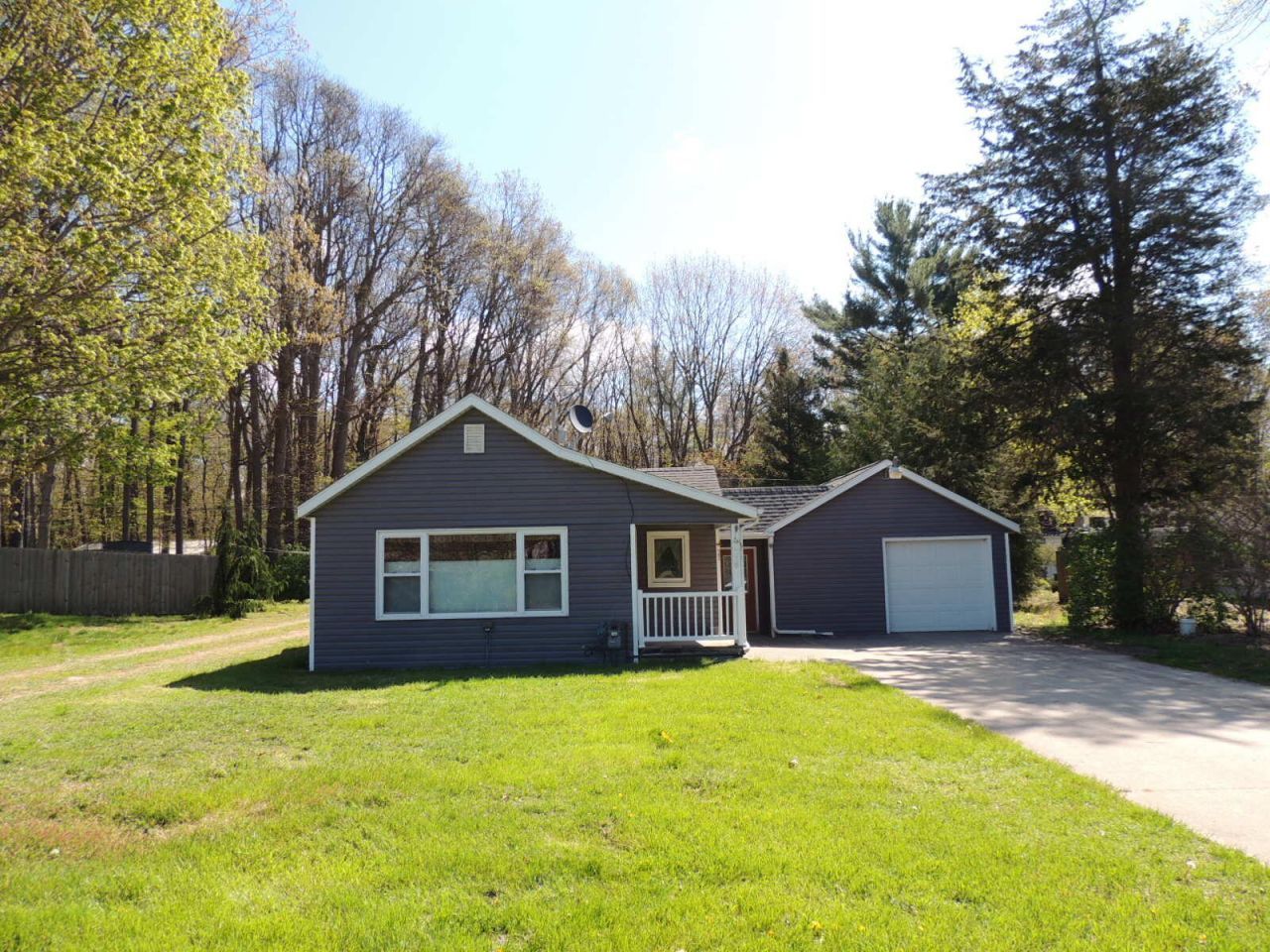 3323 Blue Star Highway, Saugatuck, MI 49453 Main Photo