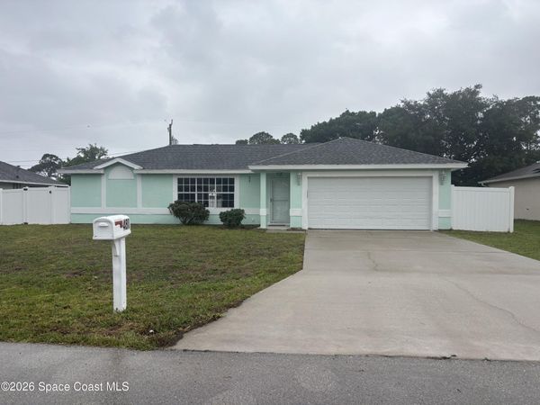 481 Firestone Street NE, Palm Bay, FL 32907