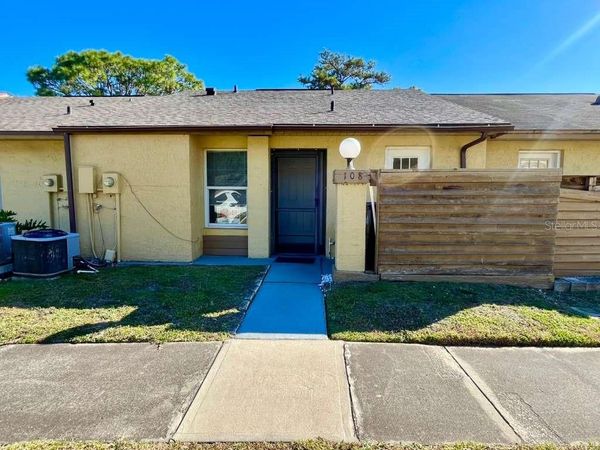 108 CREEKSIDE WAY , ORLANDO, FL 32824