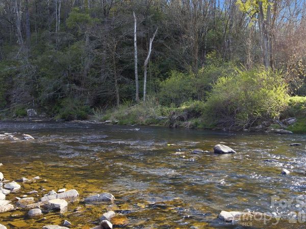 8186 NC 183 Highway, Linville Falls, NC 28657
