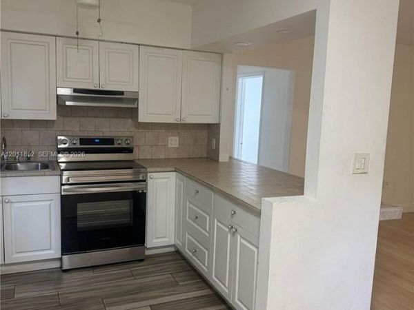 411 NW 106th St, Miami, FL 33150
