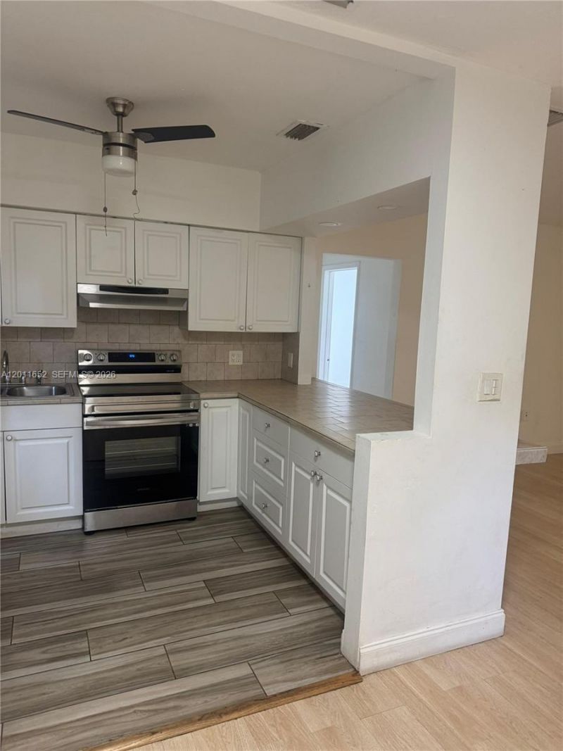 411 NW 106th St, Miami, FL 33150 Photo