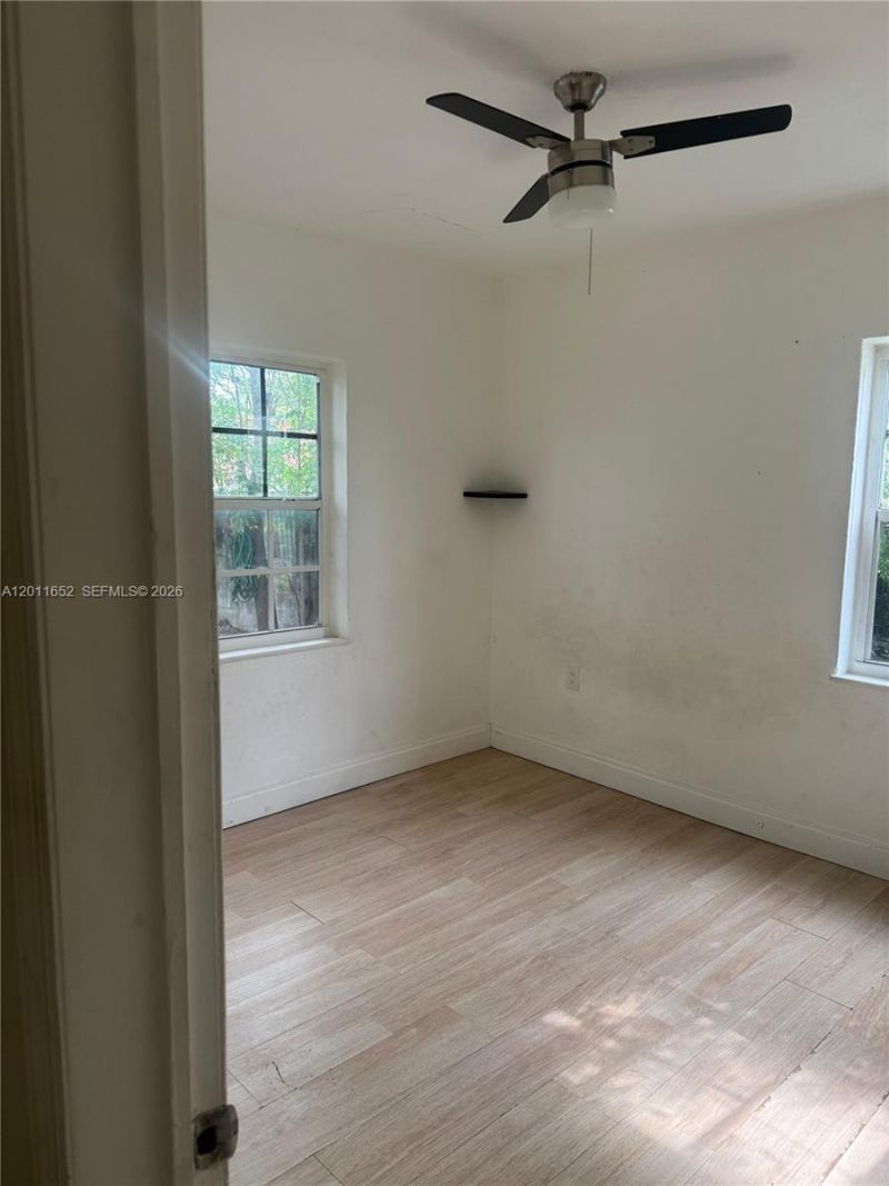 411 NW 106th St, Miami, FL 33150 Photo